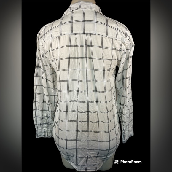 H&M Long Sleeve Button Up Blouse Women’s Size 2 - Picture 2 of 4